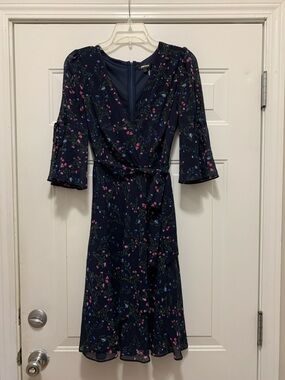 3/$15 DKNY Navy Floral Midi Faux Wrap Dress with Pink & Blue Blooms Size 6